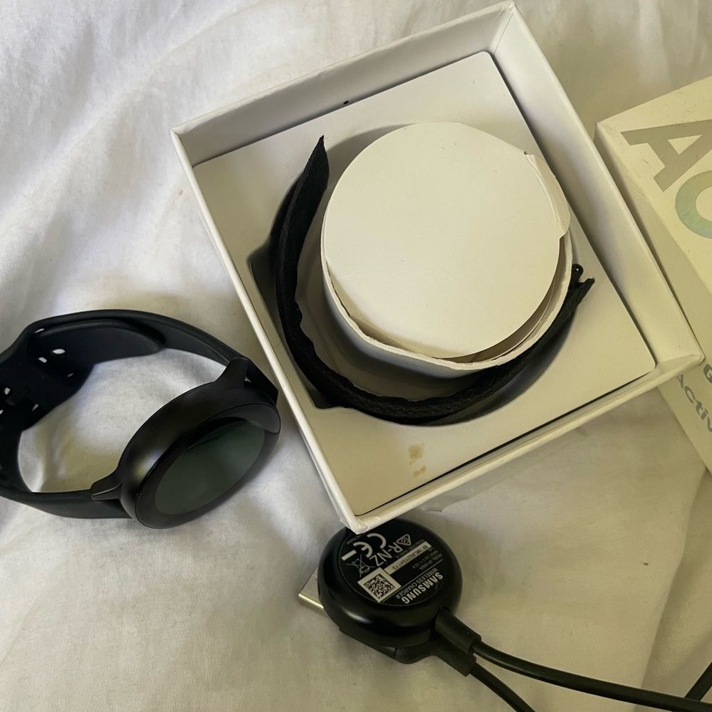 Samsung galaxy watch active black unisex - Picture 2 of 2